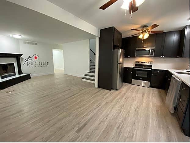 3826 Sw Harbor Dr - Photo 2 of 11