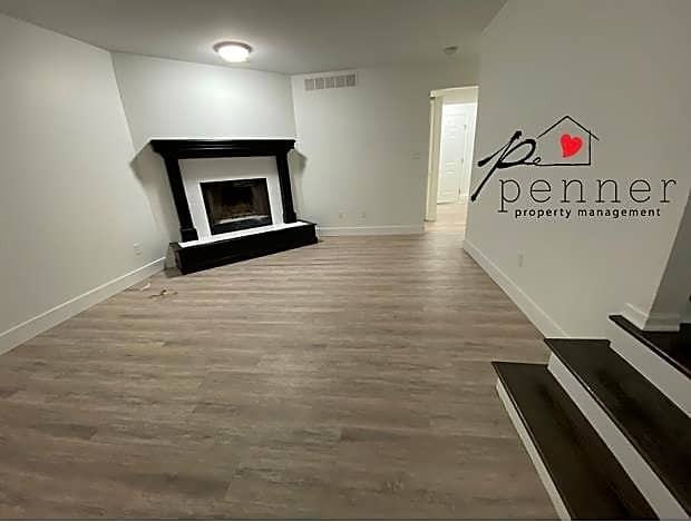 3826 Sw Harbor Dr - Photo 3 of 11