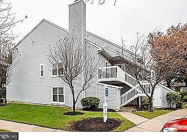 401 Park Place Dr - Photo 2 of 21