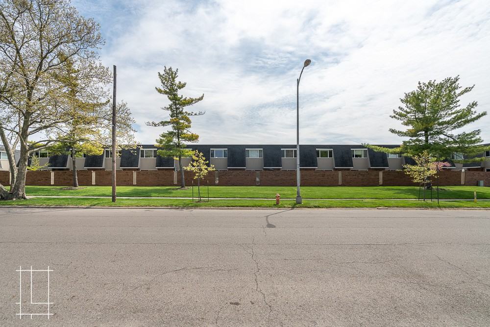 New Yorker Townhomes - Photo 2 of 34