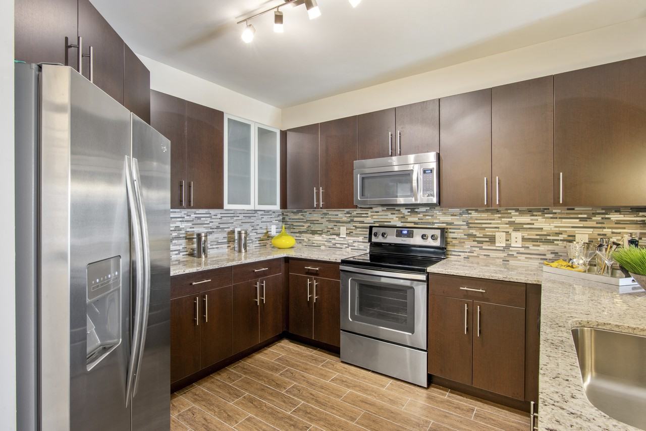 Gables Ponce - Photo 4 of 18