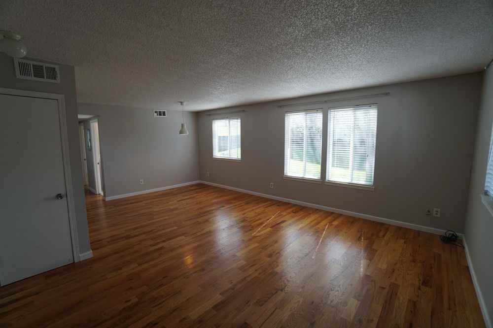 980 S Yukon St - Photo 3 of 11