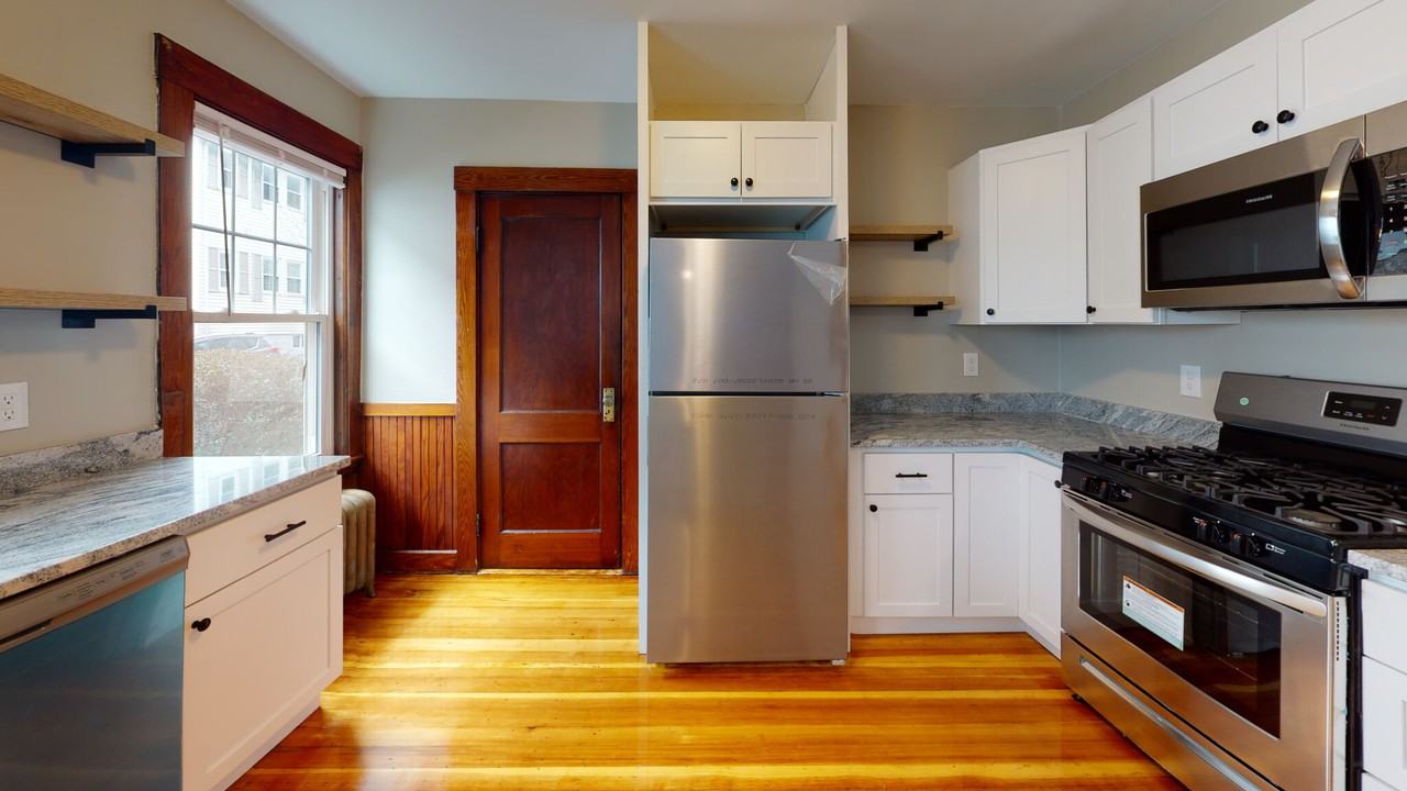 65 - 67 Sterling St - 67 #67 - Photo 2 of 9