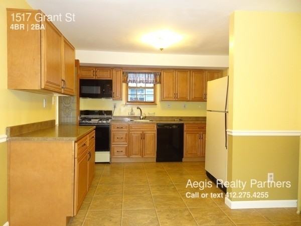 1517 Grant St - Photo 2 of 15