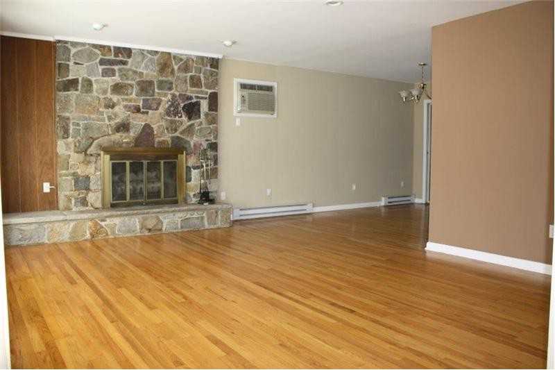 21 Monhegon Ave - Photo 2 of 26