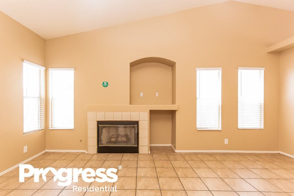 6620 Peony Bush Dr - Photo 4 of 16