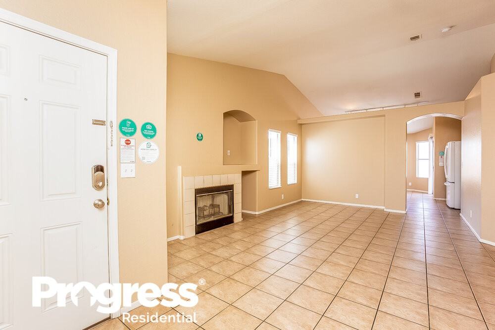 6620 Peony Bush Dr - Photo 5 of 16