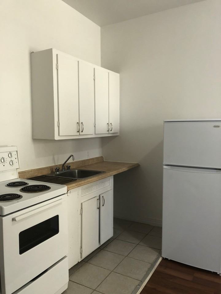 1610 Rue Sherbrooke Ouest #202