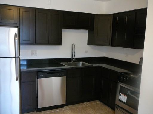 4801 N Ridgeway Ave - Photo 3 of 5