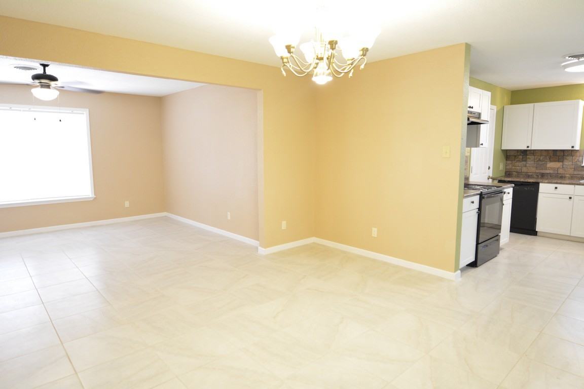 3102 Lawnwood Dr - Photo 6 of 18