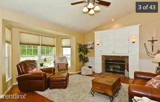 4320 Kensington Manor Dr - Photo 2 of 20