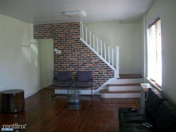 932 Adeline St - Photo 2 of 4