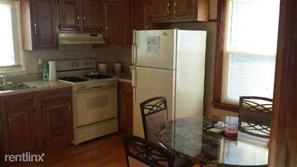 31 Anthony St - Photo 3 of 10