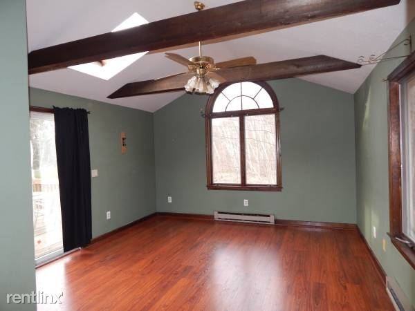 95 S Main St - Photo 2 of 7