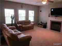 1936 Ridgecrest Ln - Photo 2 of 7