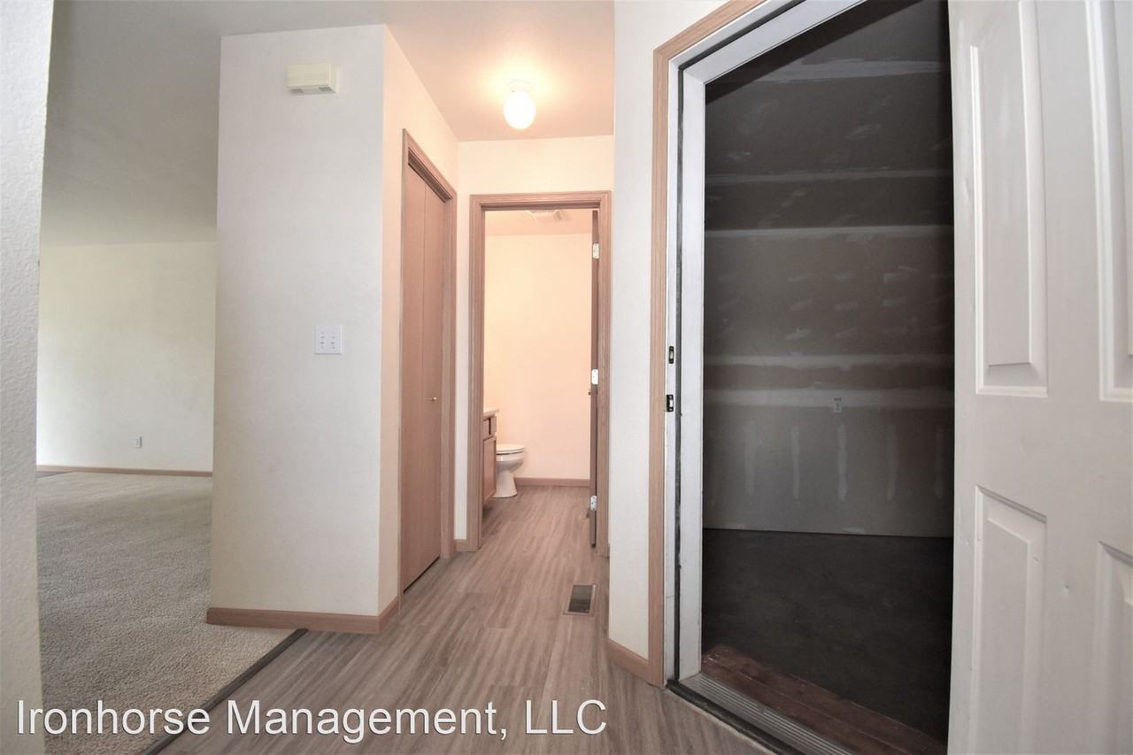 2491 Daws Drive - Photo 2 of 21