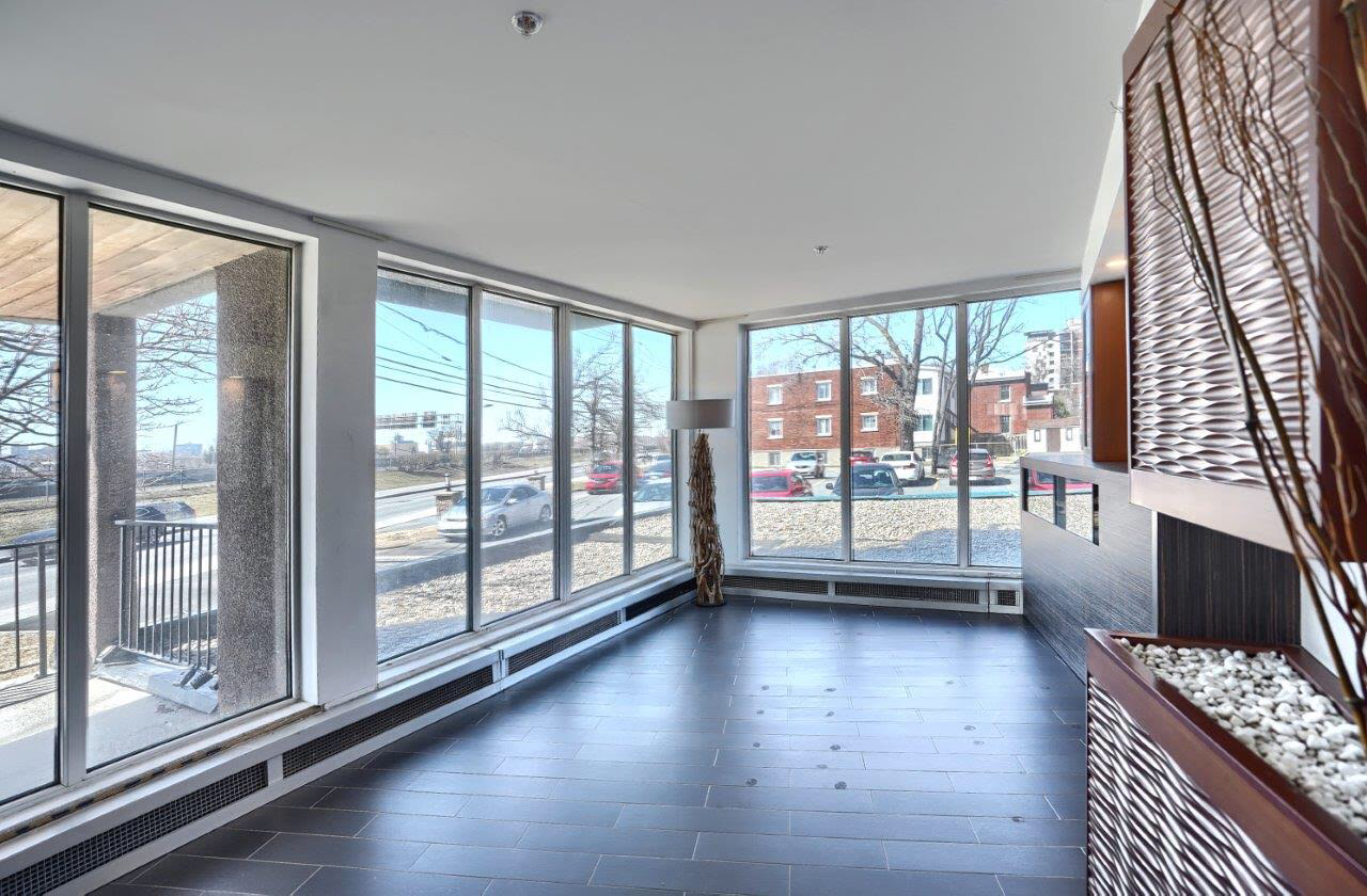 231 Rue Riverside - Photo 2 of 19