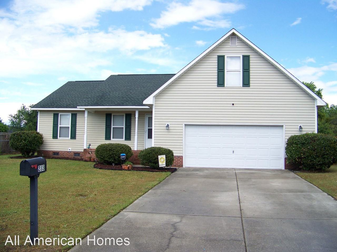 233 Fading Trail Ln, Rockfish, NC 28376 3 Bedroom House for 1,100