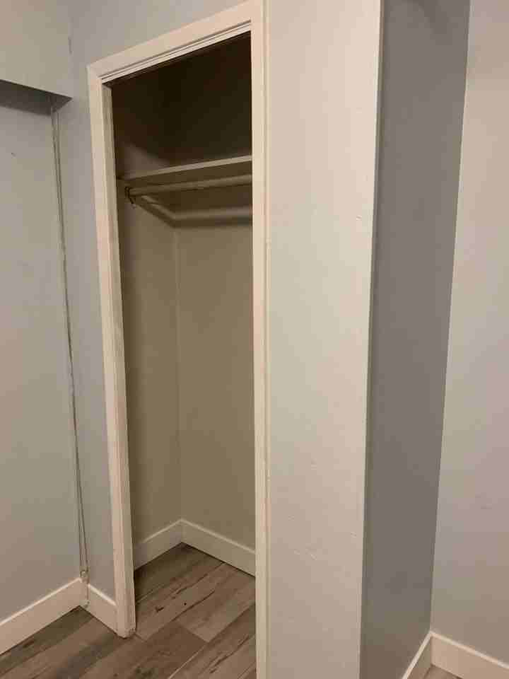 1131 Duthie Avenue - Photo 2 of 6