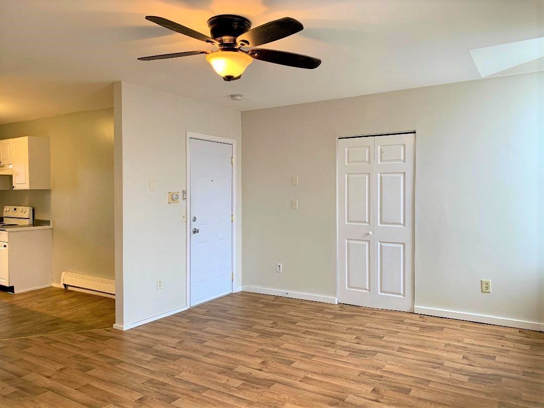 261 Main St - Photo 2 of 13