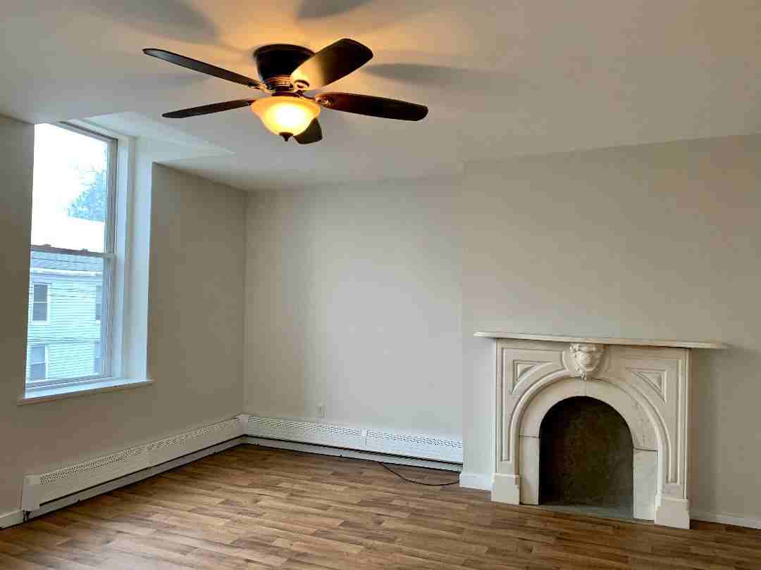 261 Main St - Photo 3 of 13