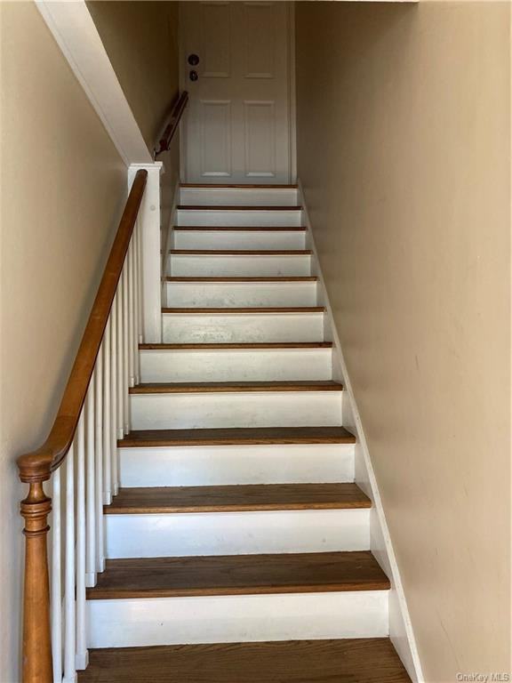 17 Murray Ave - Photo 2 of 14