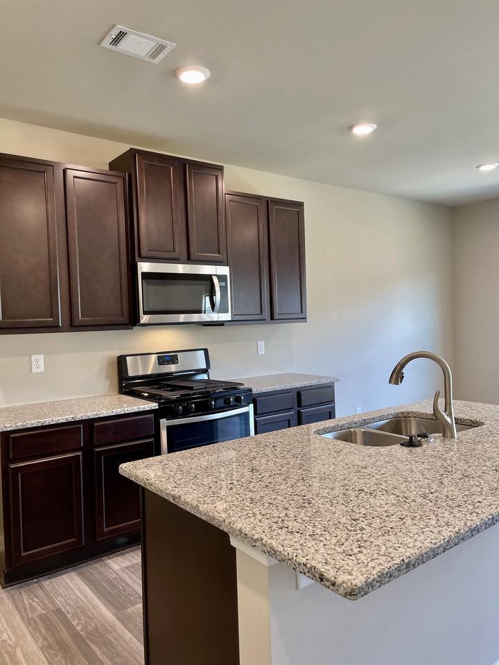 114 Auburn Depot Dr #1 - Photo 3 of 29