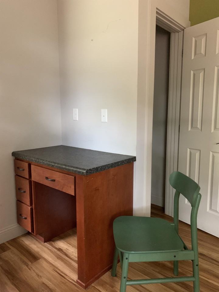 185 Duckworth Ave #B - Photo 6 of 13