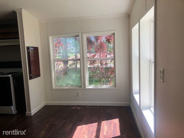 33582 Silver St - Photo 3 of 7