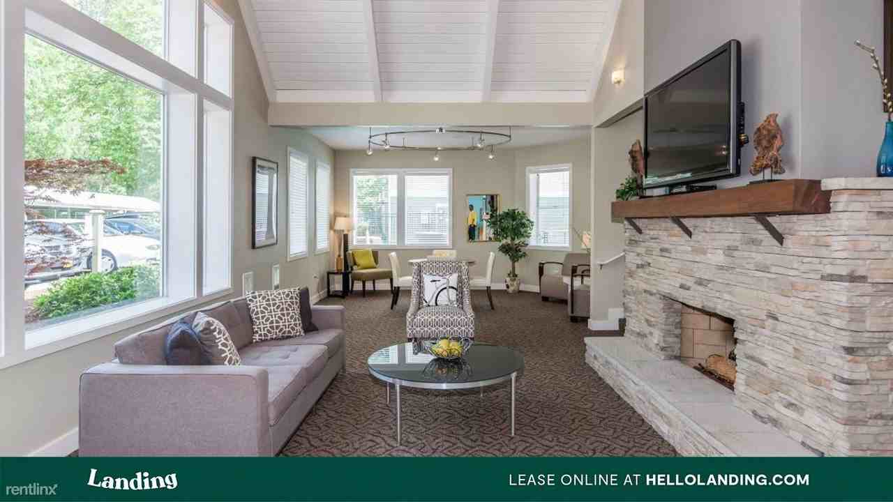 Landing Furnished Apartment Peloton Apartments - Photo 3 of 19