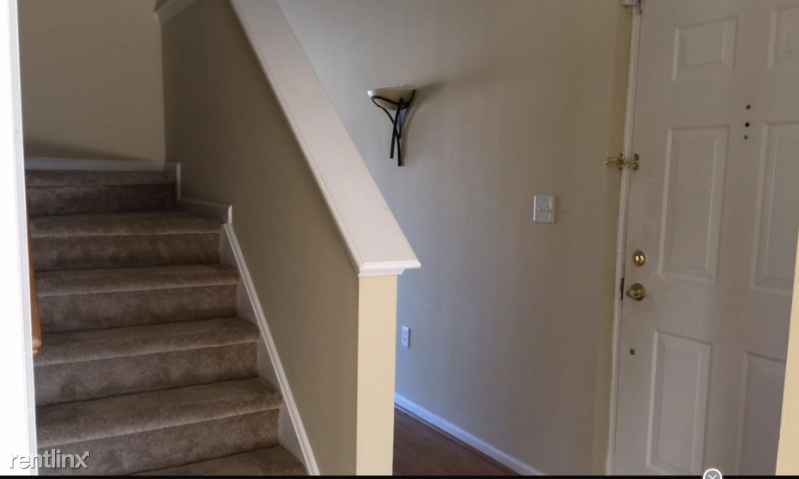 351 Harbour Blvd - Photo 2 of 5