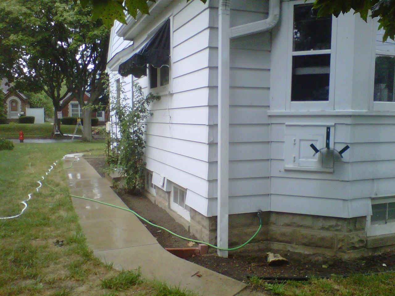 3602 N 56th St - Photo 2 of 9