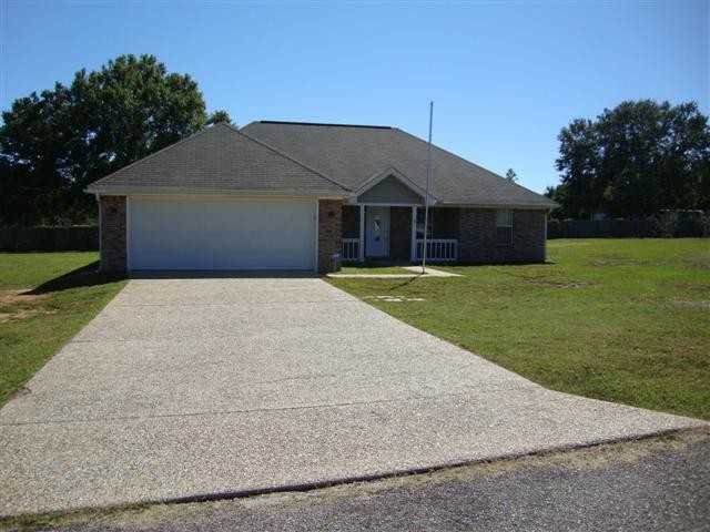 3 Biscayne Sq - Photo 3 of 27