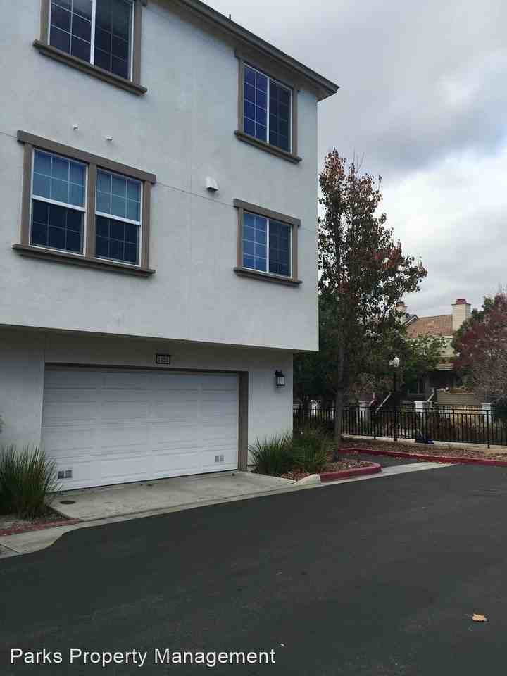 1155 Munich Ter - Photo 2 of 21