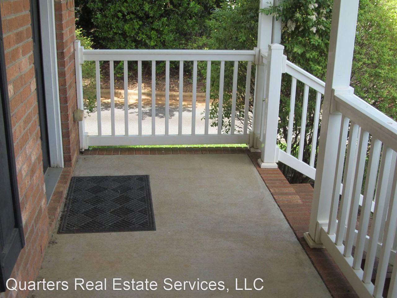 744 N Chestnut St - Photo 2 of 14