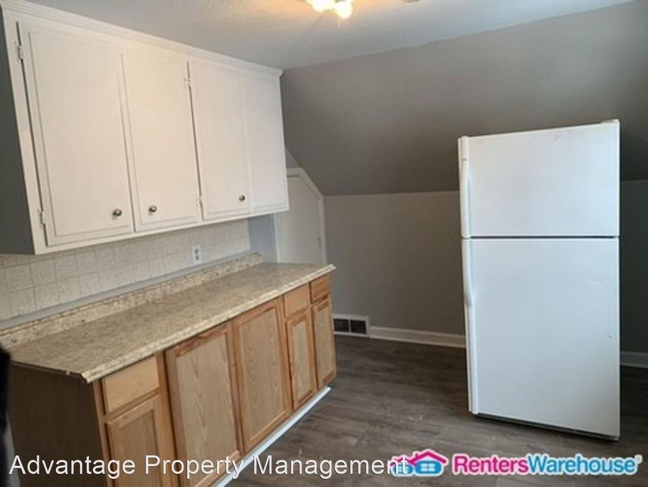 7348-7348A W Medford Ave - Photo 3 of 5