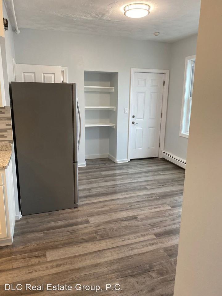 803-805 Essex Street - Photo 3 of 6