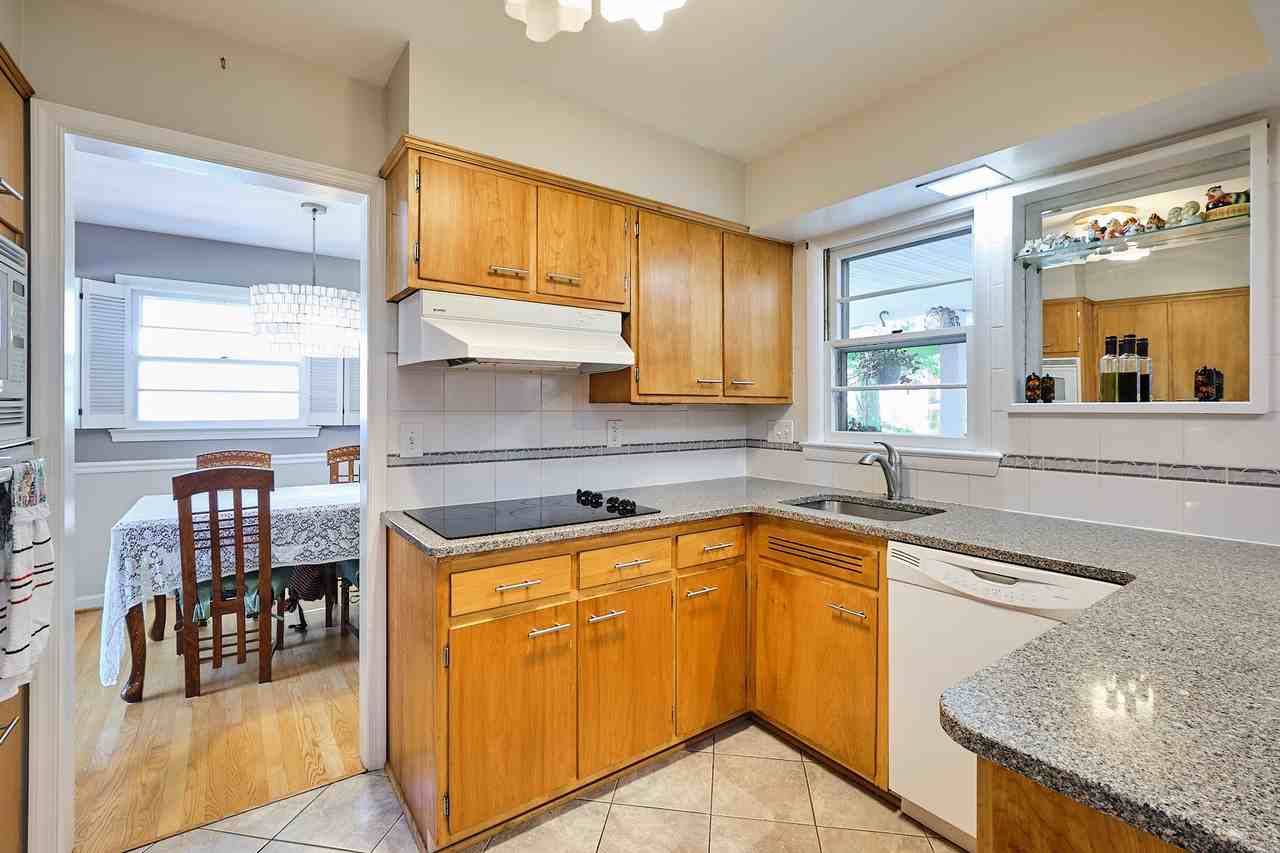 11714 College View Dr - Photo 2 of 50