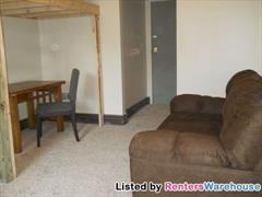 1711 University Ave SE - Photo 3 of 6