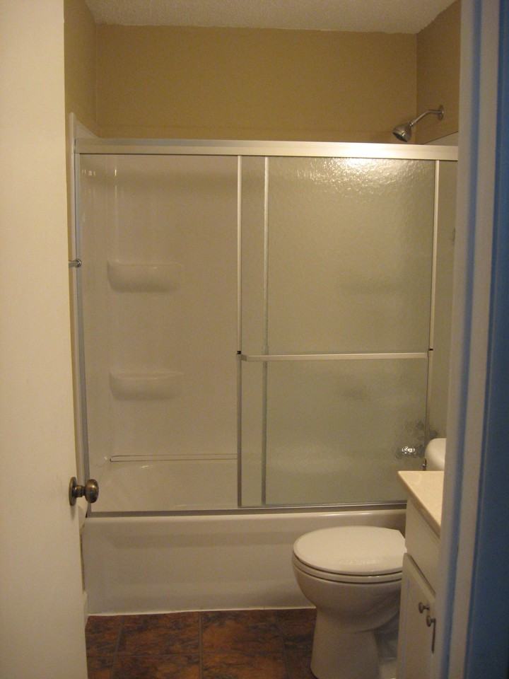 223 Southwest Flynn Drive - Photo 3 of 5