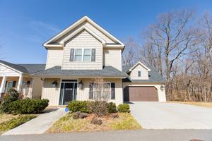 featured image of 613 Rotunda St #1