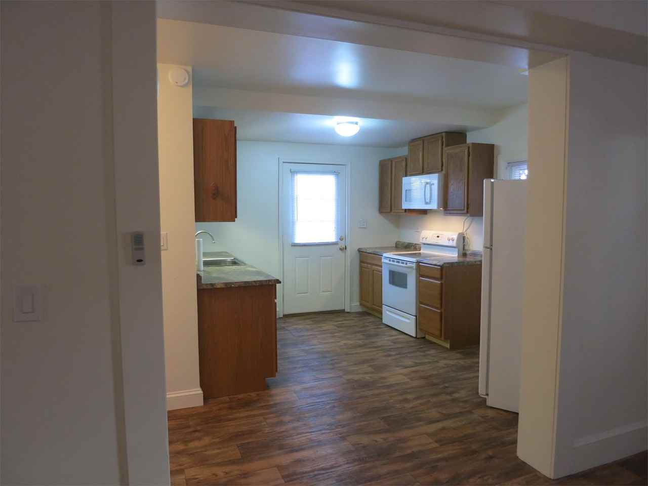 211 Stribling Ave #B - Photo 5 of 19