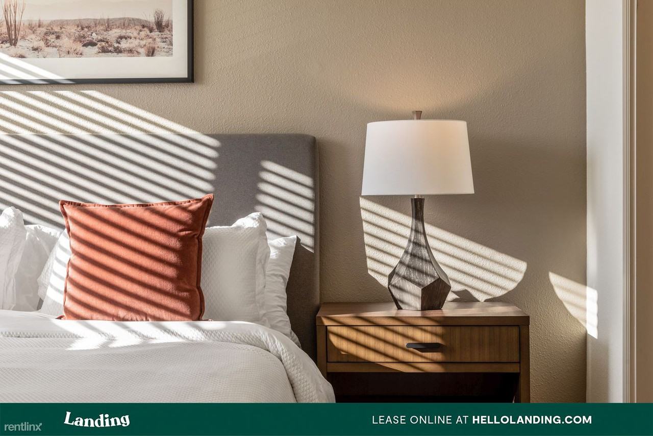 Landing Furnished Apartment Link Apartments® Linden - Photo 2 of 50