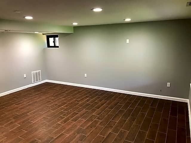 1100 Broadview Rd - Photo 2 of 8