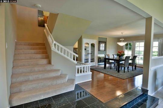 1715 Greenhills Ct - Photo 2 of 14