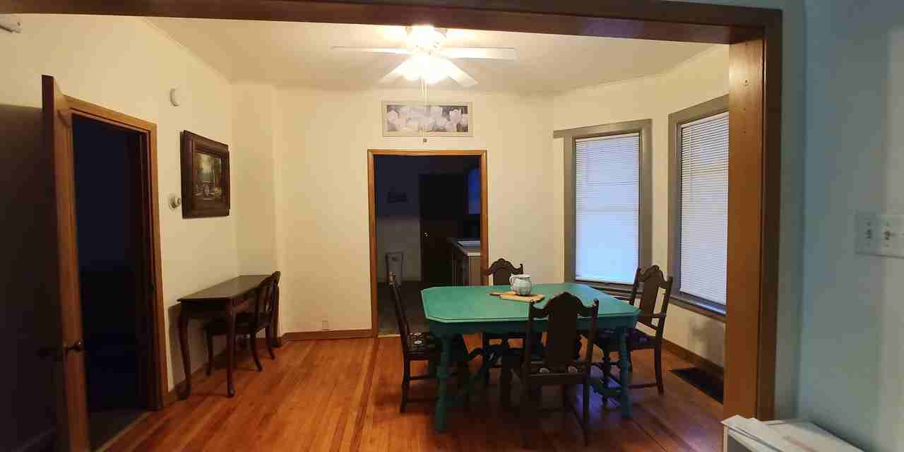 1319 13th Ave - Photo 2 of 5