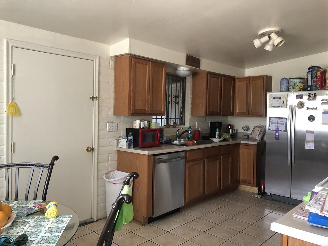 316 E Elm St #1 - Photo 3 of 26