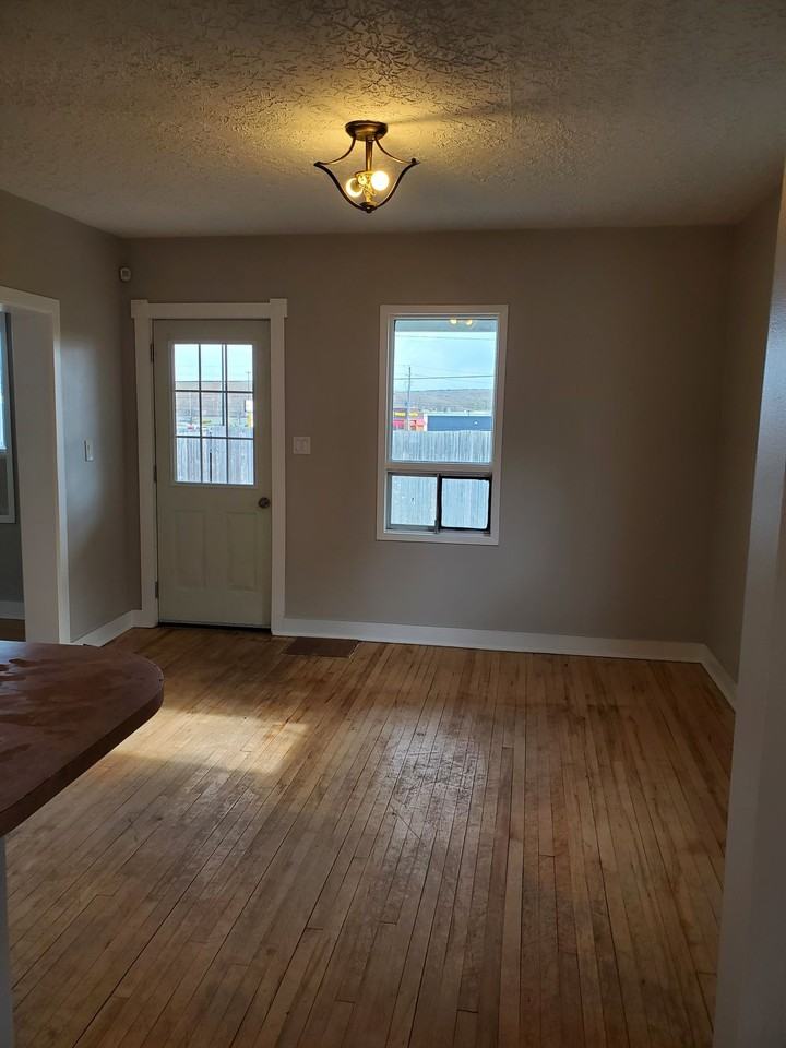 375 James Ave #BACK - Photo 3 of 10