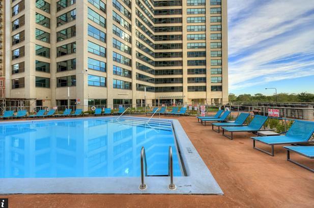 1120 S Michigan Ave #1537