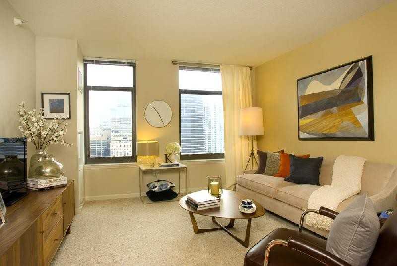 N Desplaines St #1478